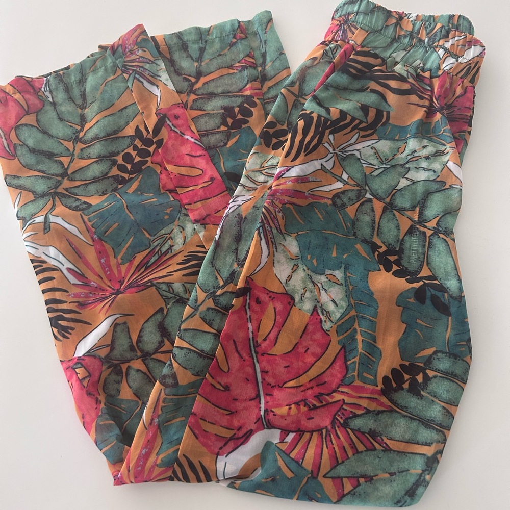 Pretty little thing pants